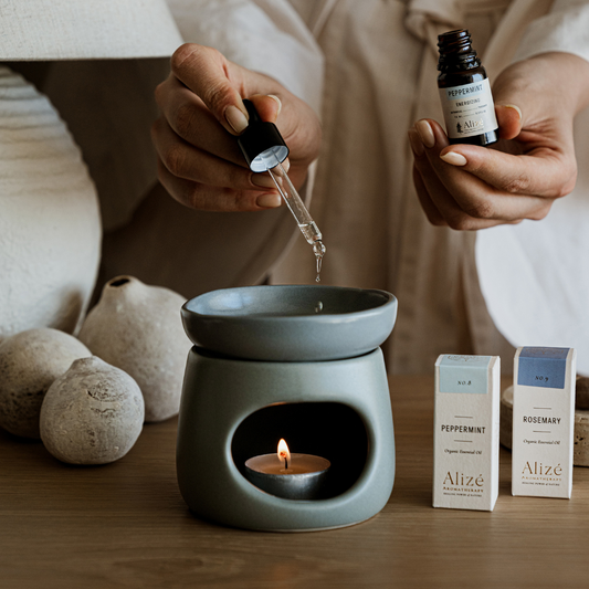 How Much Essential Oil to Add to a Candle